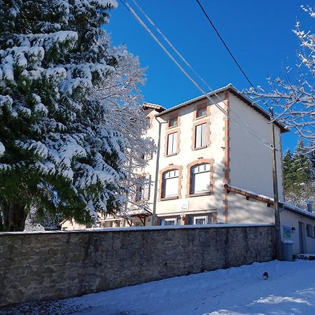 Gite Des 3 Etangs Malvieres Экстерьер фото