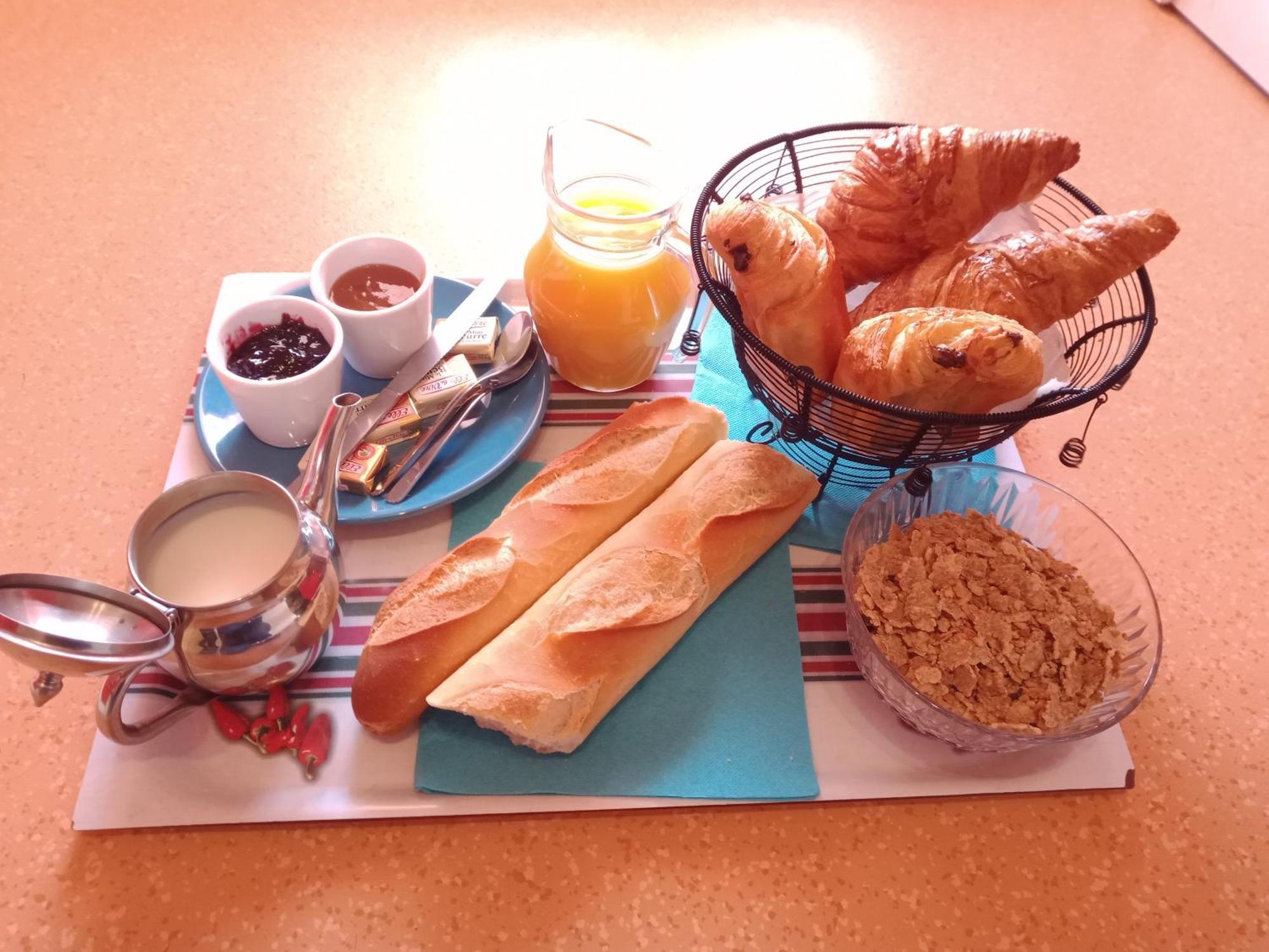 Gite Des 3 Etangs Malvieres Экстерьер фото