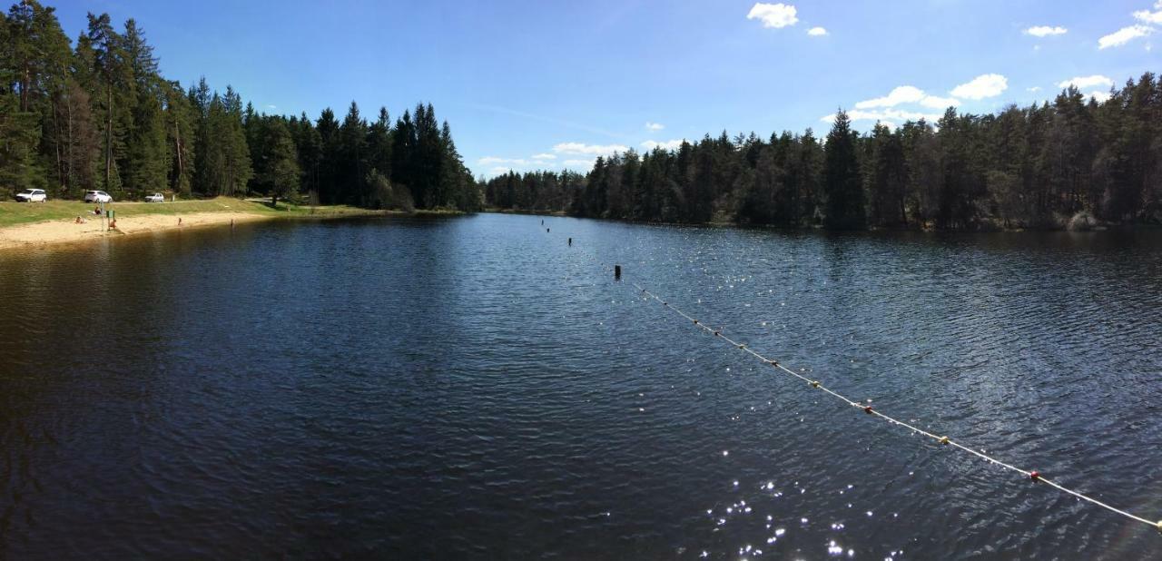 Gite Des 3 Etangs Malvieres Экстерьер фото